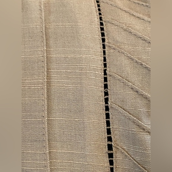 Chic Tan Women's Akkriti Blouse Size 42/Large - Picture 3 of 5